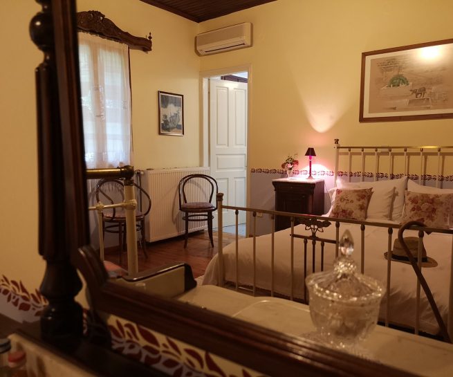 Άποψη του δωματίου Μανταρίνι, Ξενώνας Περλέας